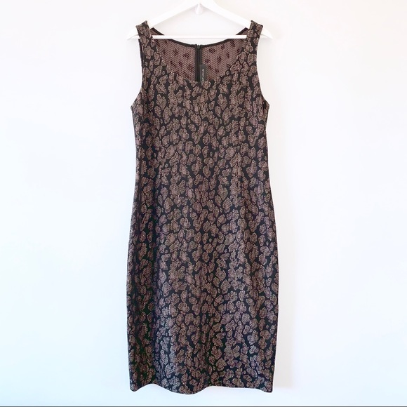 St. John Dresses & Skirts - St. John sleeveless sheath print dress